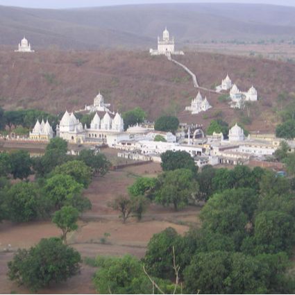 Shri Digamber Jain Siddha Kshetra Kundalpur (Damoh), Madhya Pradesh